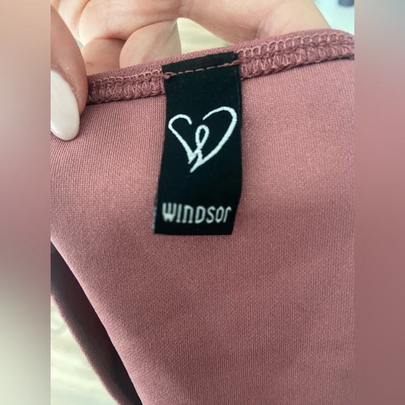 Windsor top - Picture 3 of 3